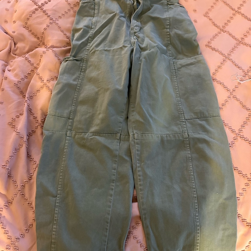 Women’s cargo pants - high waisted